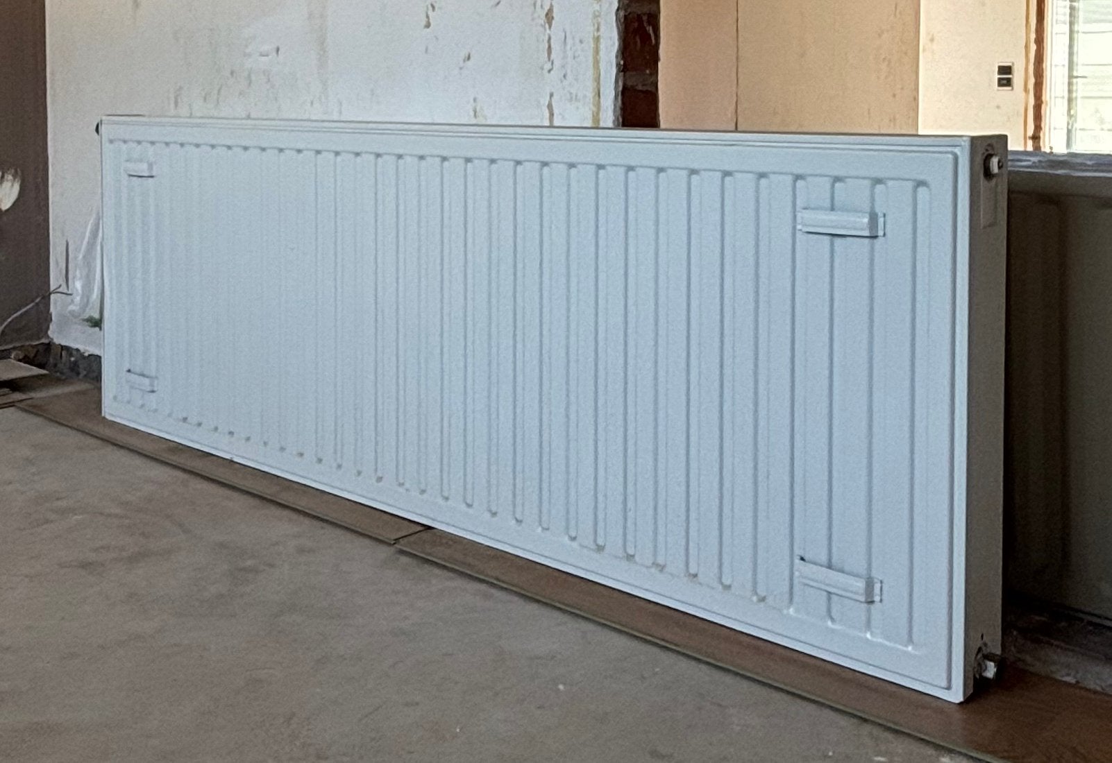 Radiateur (180 x 60 x 10 cm) - Avec thermostat et supports, Enlèvement, Utilisé, 150 cm ou plus, Radiateur