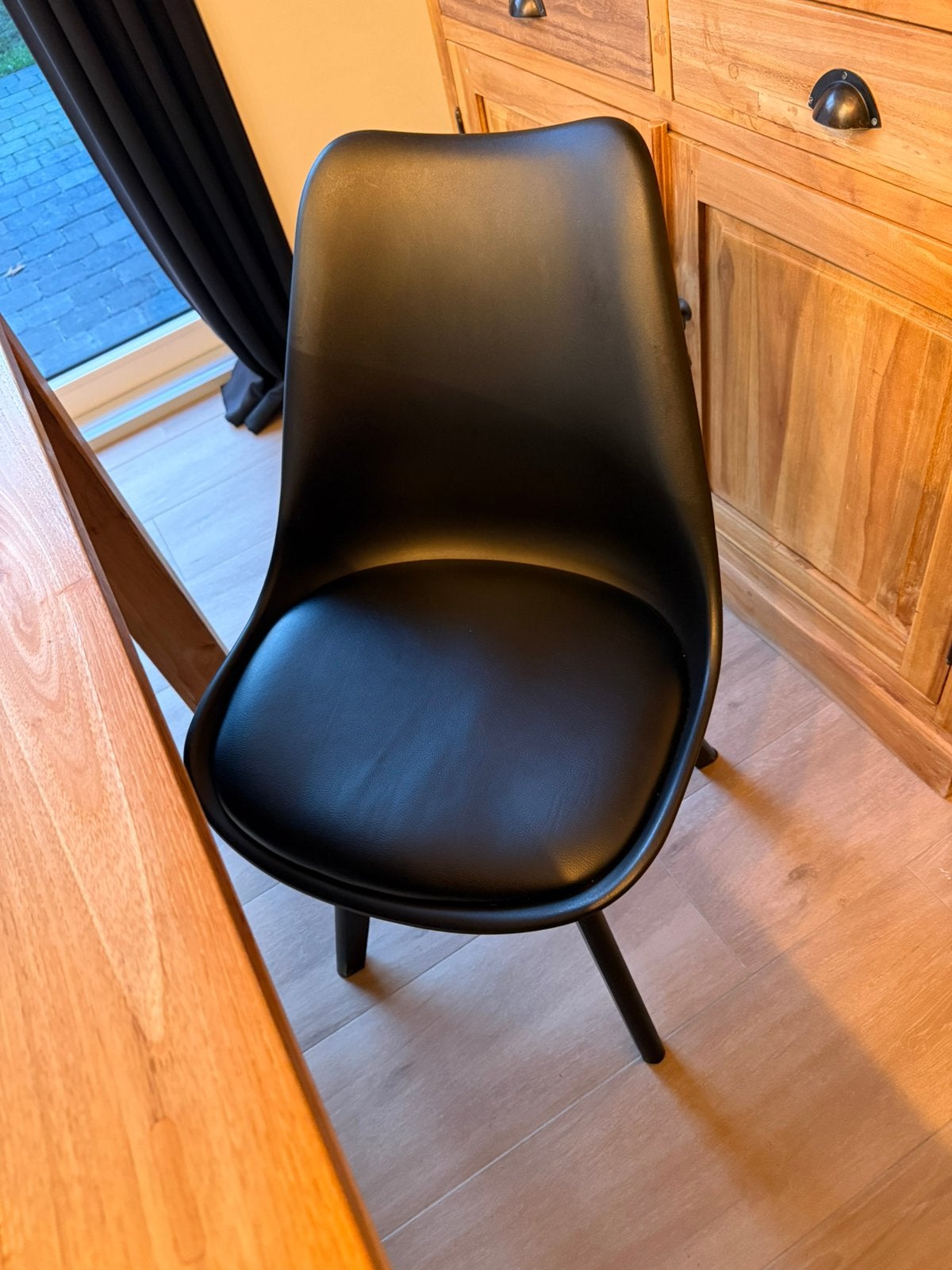 Chaises de salle à manger en plastique noir, Synthétique, Enlèvement, Noir, Cinq, Six Chaises ou plus