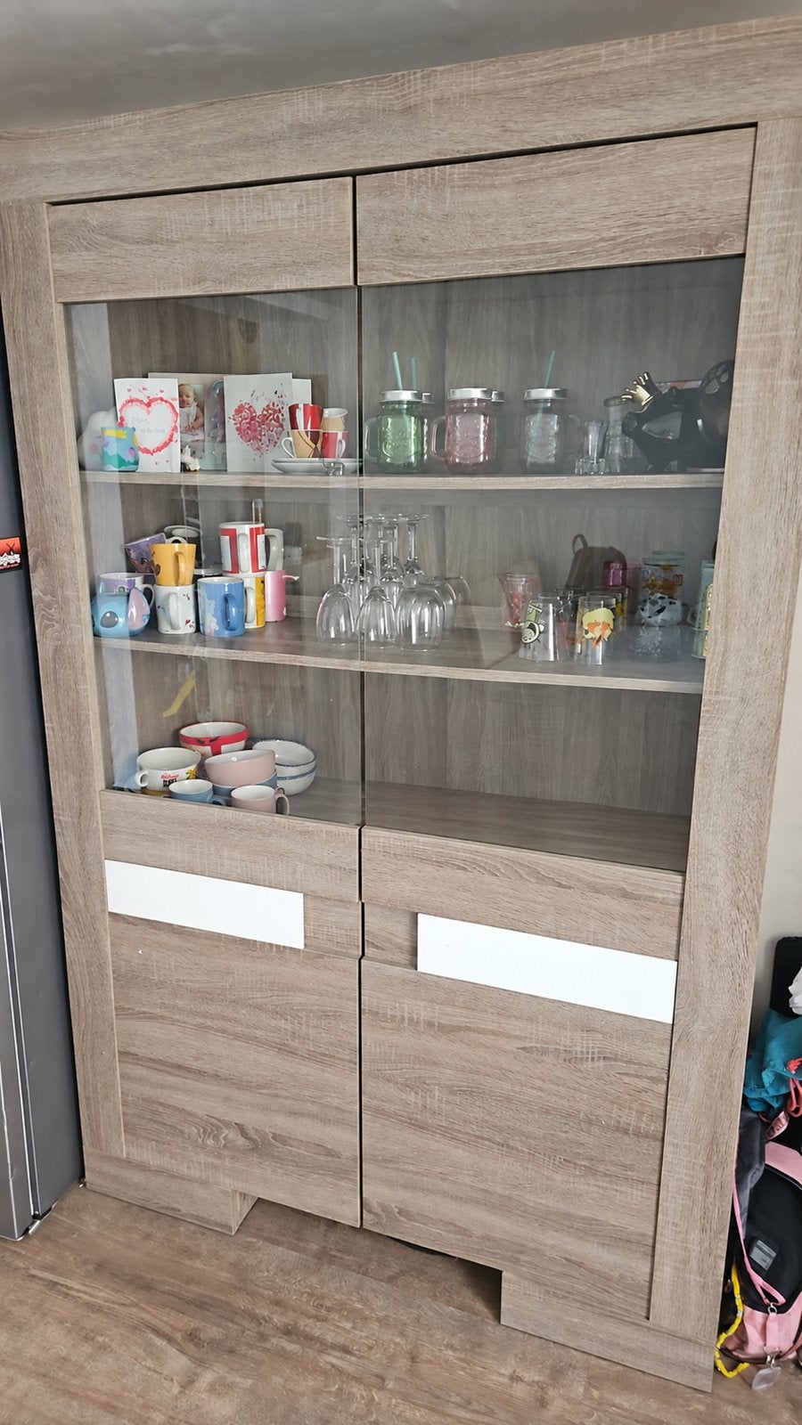 GRATUIT Meuble de rangement en bois, Maison & Meubles, Avec porte(s), 25 à 50 cm, Vaissellier vitrine, Autres essences de bois