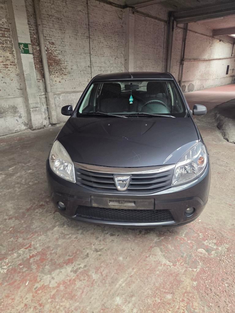 DACIA SANDERO 1.2 BENZINE VAN 2010 MET AIRCO, Adaptieve lichten, Stof, Zwart, 5 deurs