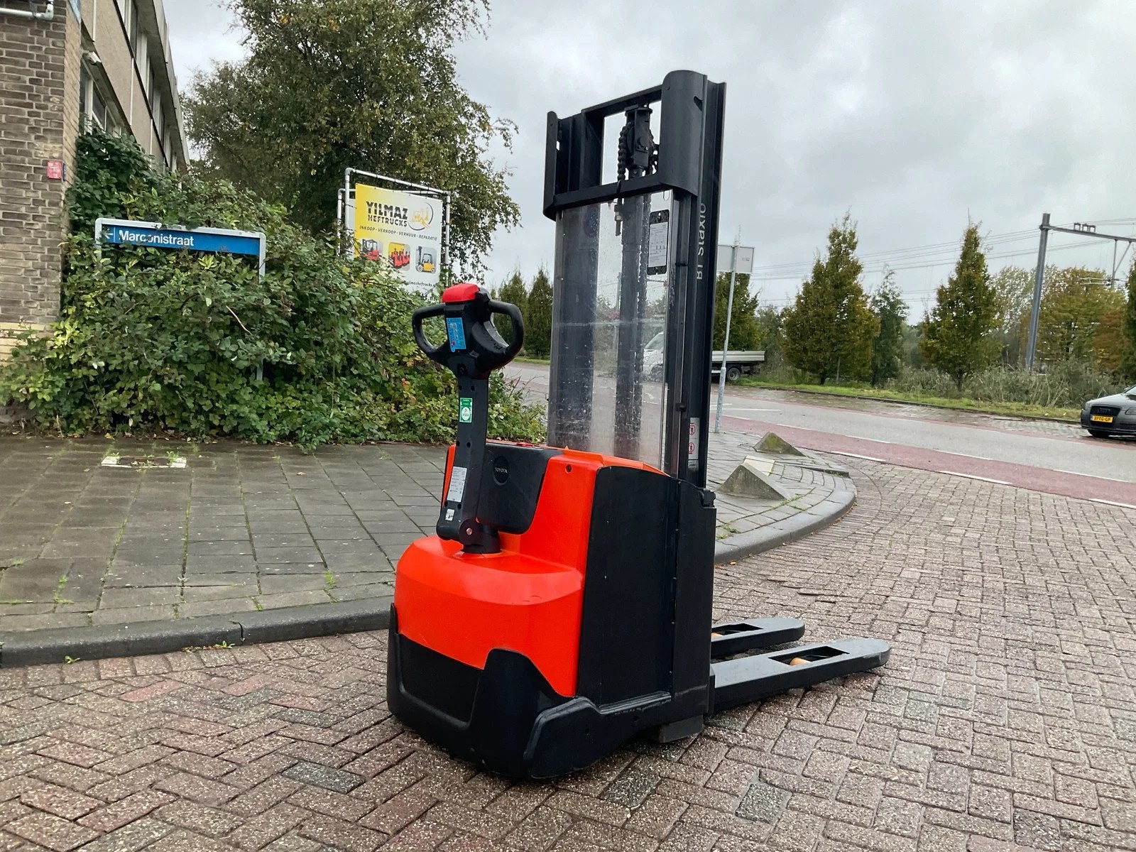 Toyota SWE120 1.200KG 2.90METER STAPELAAR / HEFTRUCK, Empileur, Électrique, Toyota, Marconistraat 2
3133KL  Vlaardingen, NL