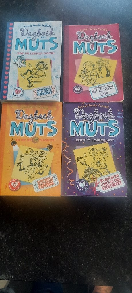 Dagboek van een muts, Boeken, Ophalen, Zo goed als nieuw, Rachel Renée Russell, Fictie