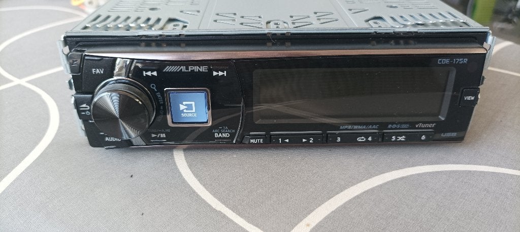 Alpine CDE-175R  CD/USB RECEIVER, Ophalen, Nieuw