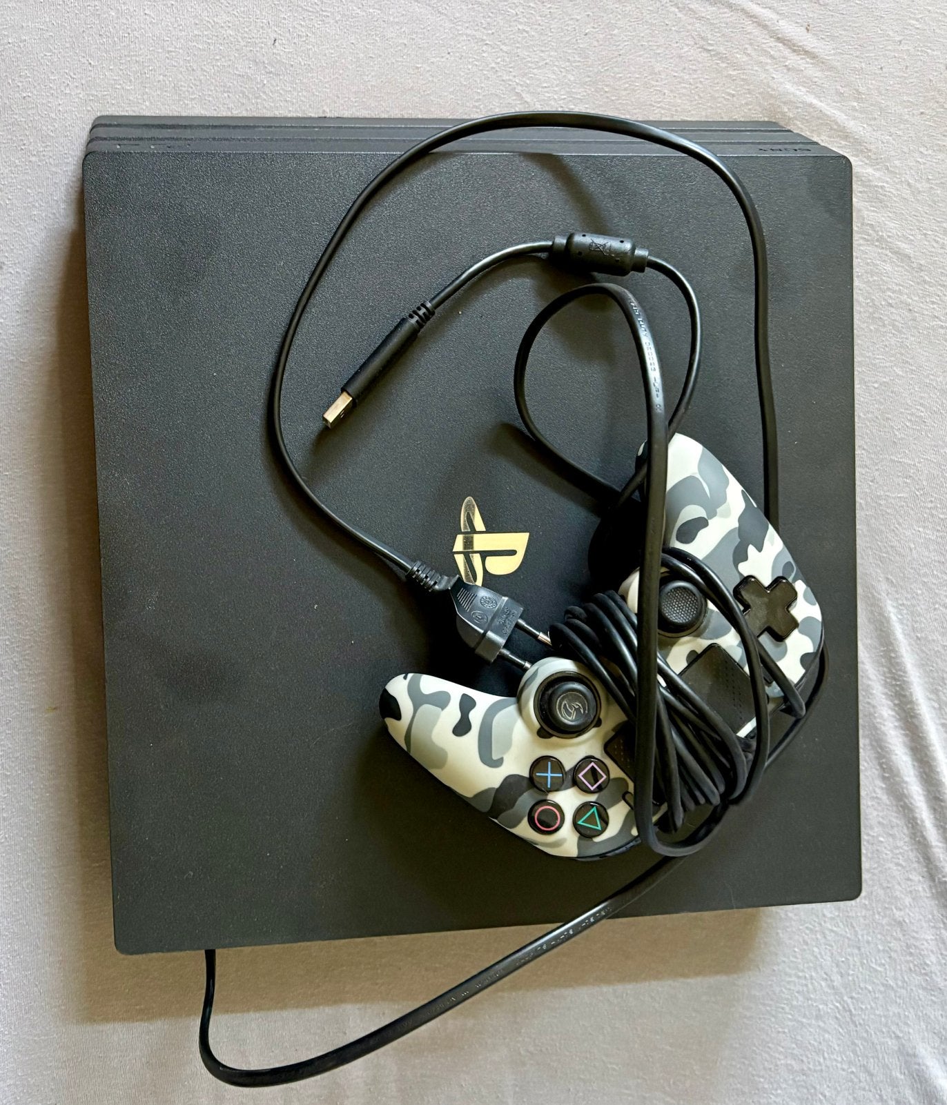 PS4 1 TERA (1 To) + Casque BATTLETRON, Games en Spelcomputers, Spelcomputers | Sega, Ophalen, Zo goed als nieuw, Met 1 controller