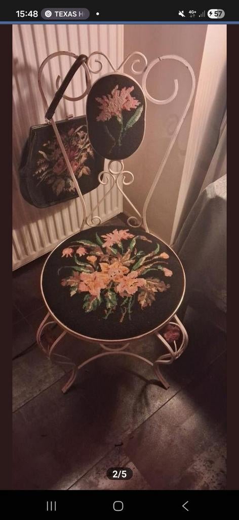 Vintage kaptafel boudoir geborduurde kaptafel met kruissteek, Antiek en Kunst