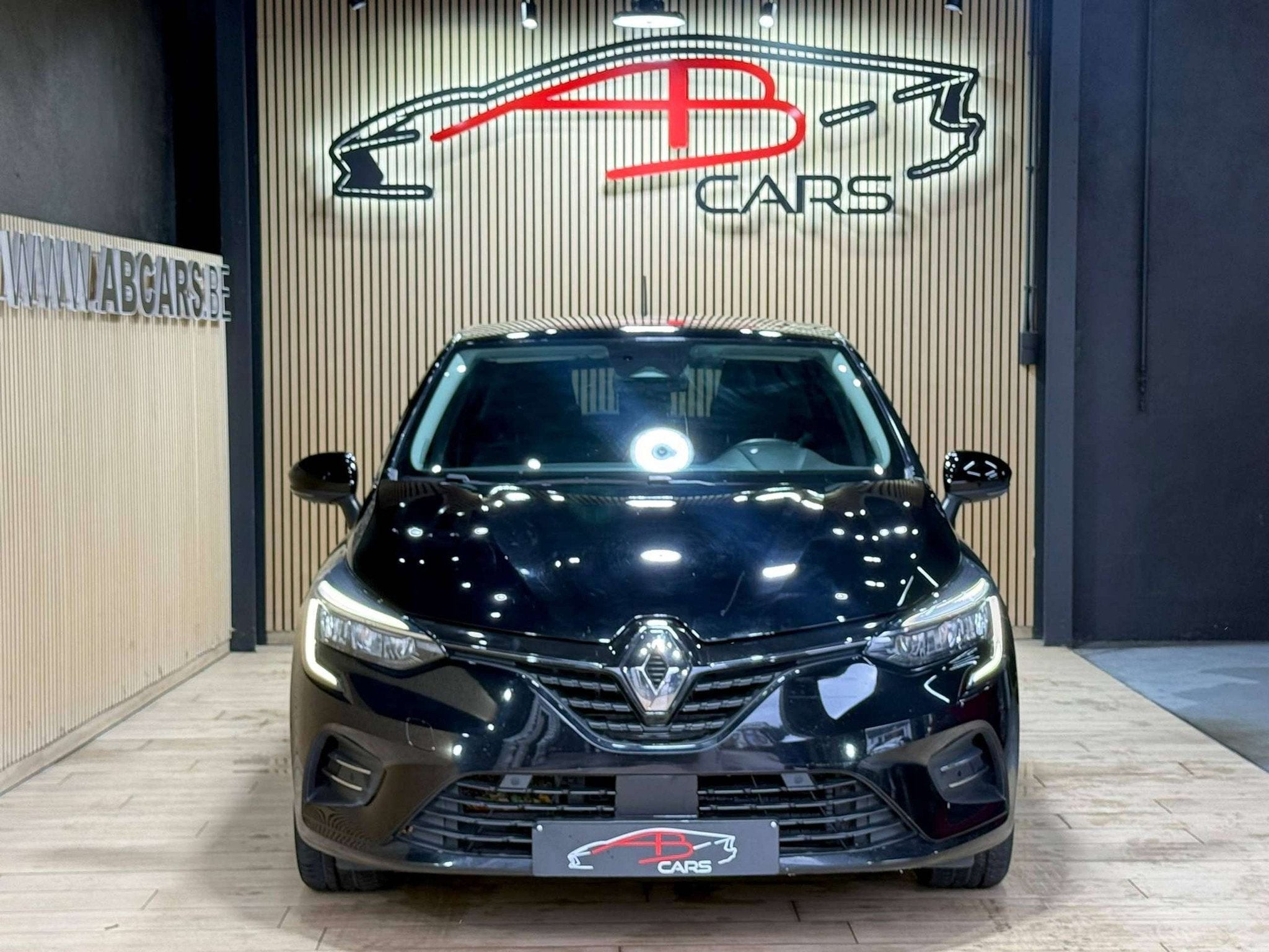 Renault Clio 1.6i E-TECH Hybrid * GARANTIE 12 MOIS *, Autos, Achat, Euro 6, Entreprise, https://public.car-pass.be/vhr/0f2298a8-88ab-463f-8e49-e649e2019b30