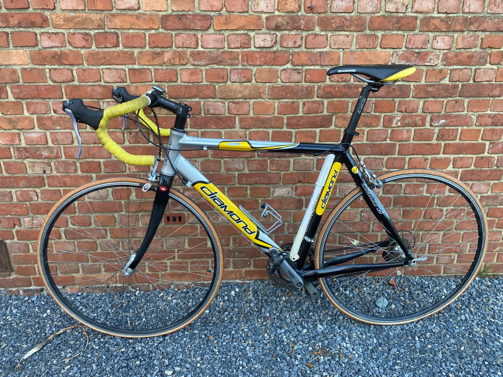 VÉLO DE COURSE DIAMOND - FOURCHE EN CARBONE - SHIMANO SORA, Enlèvement, Comme neuf, Carbone