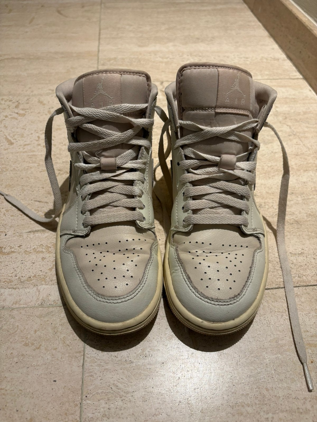 Air Jordan mid taille 38,5, Enlèvement, Utilisé, Chaussures