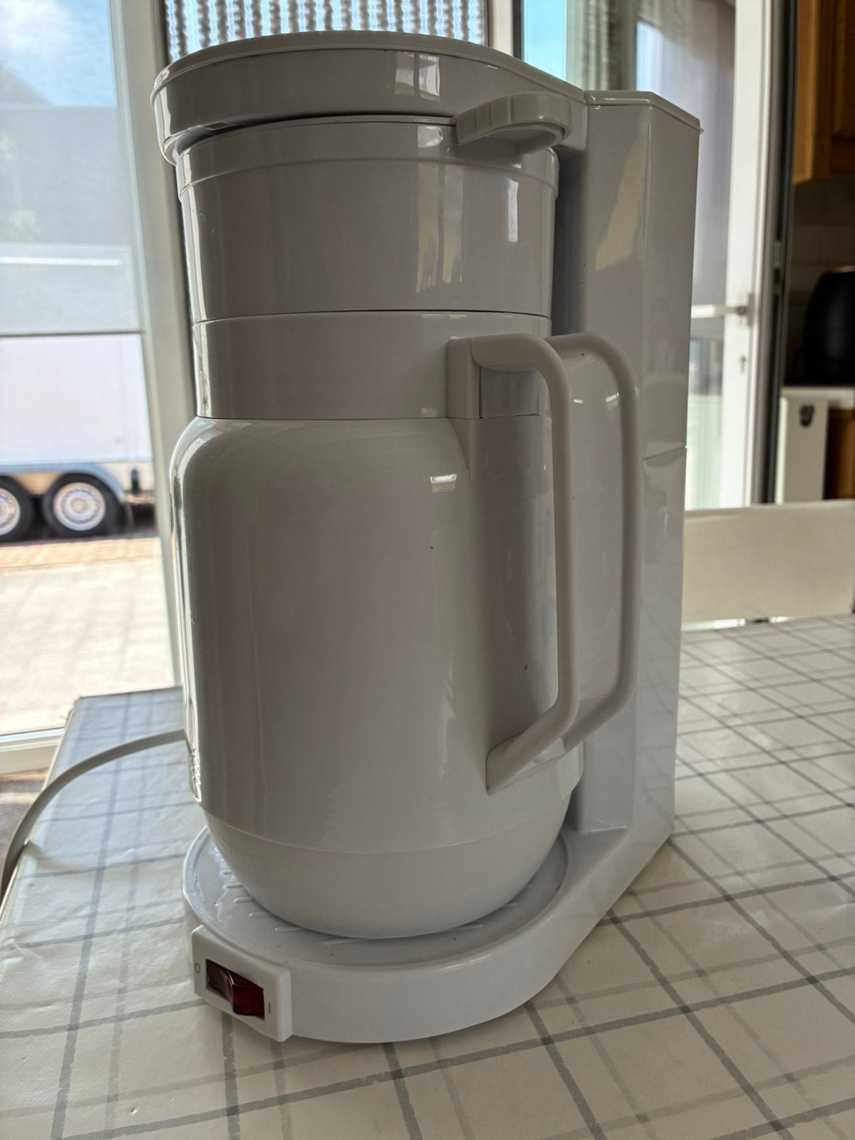 Koffiezetapparaat met thermosfles 10€, Ophalen, Zo goed als nieuw