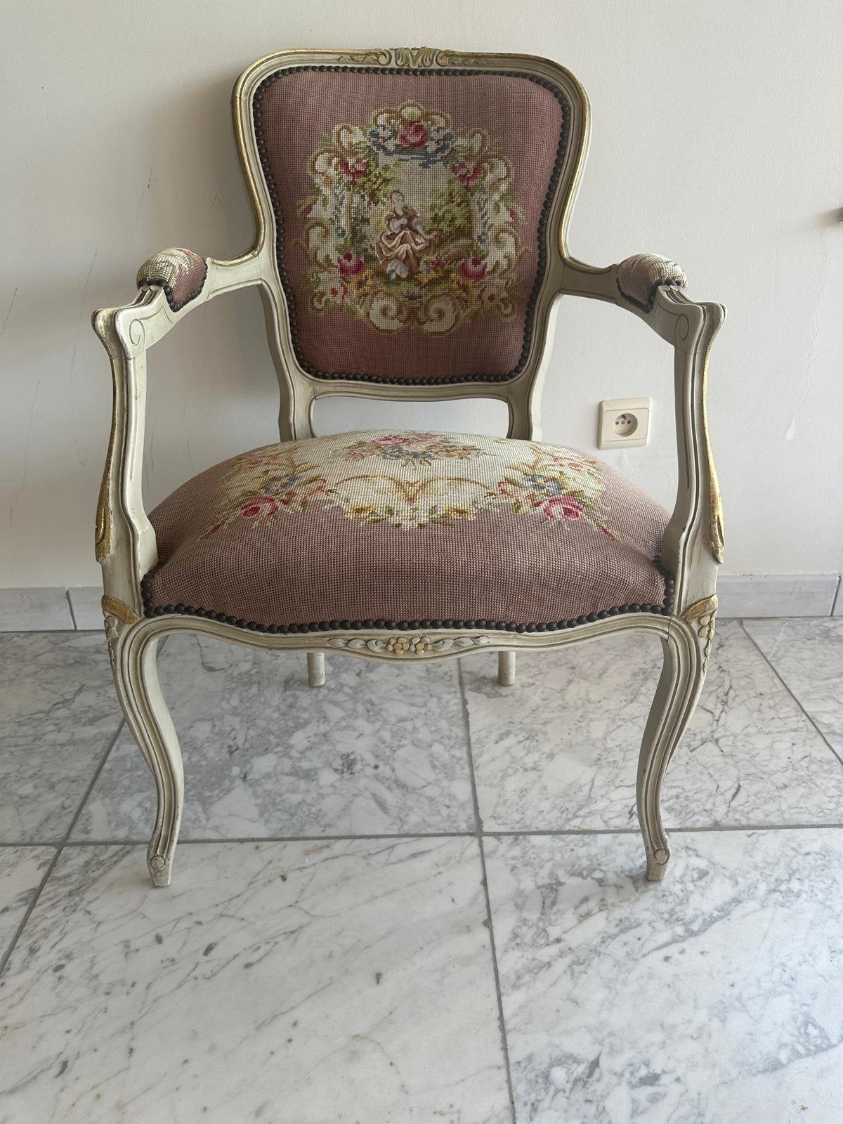 Chaise décorative ancienne, Enlèvement