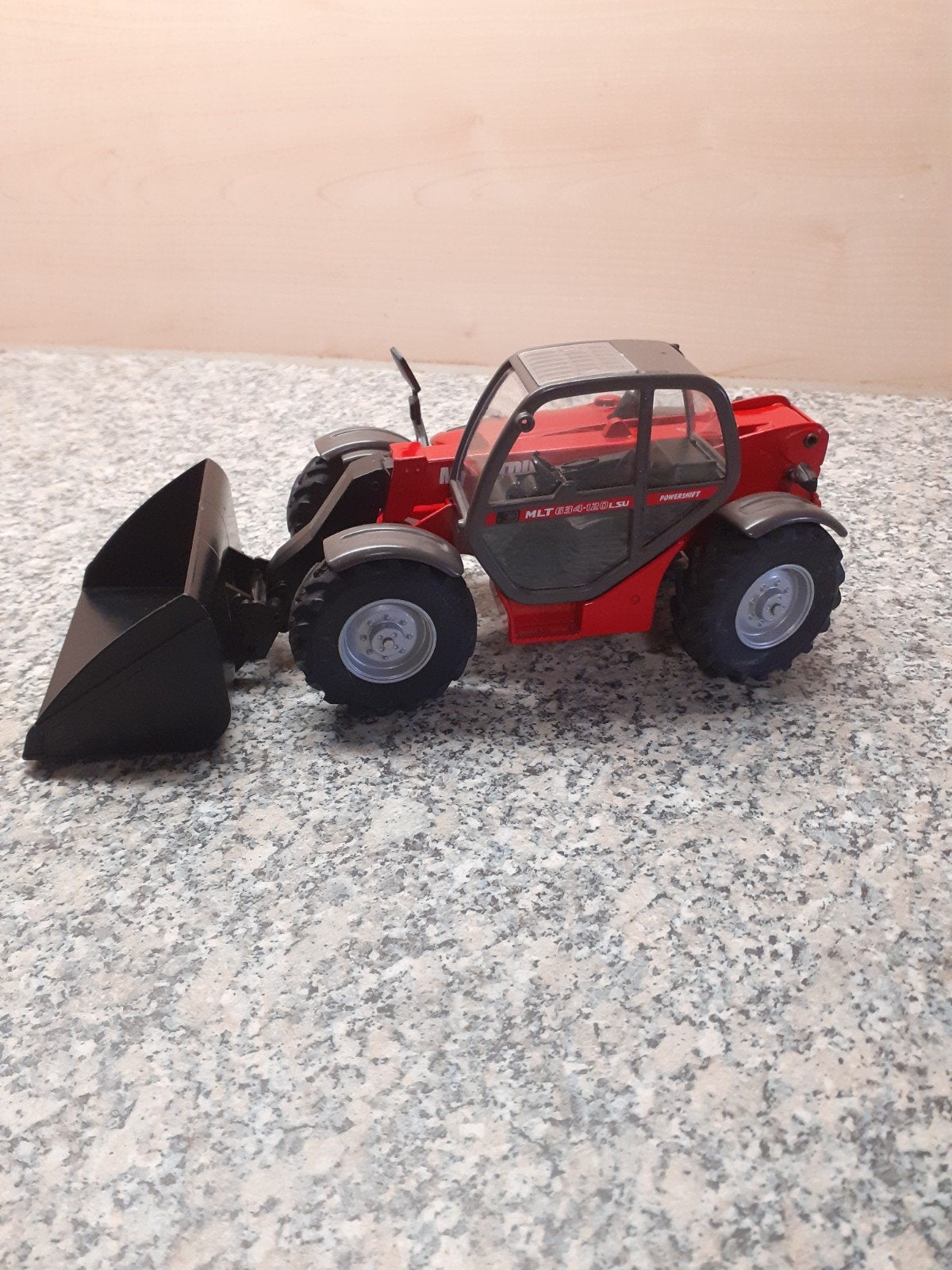 Joal Manitou, Ophalen, Gebruikt