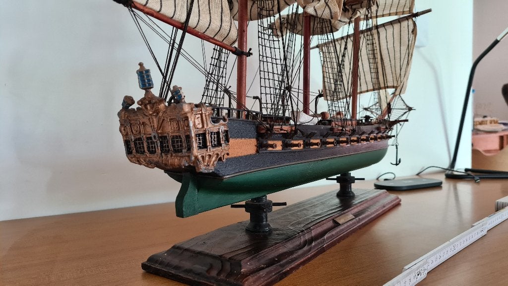 Modelbouw Spaans fregat, Ophalen