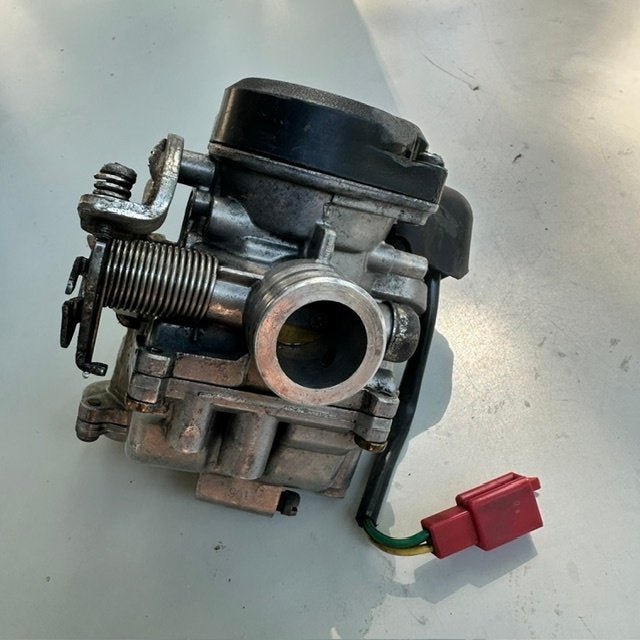 carburateur piaggio 4T2V 50cc met sproeierset, Ophalen of Verzenden, Gebruikt, Carburateur, Piaggio