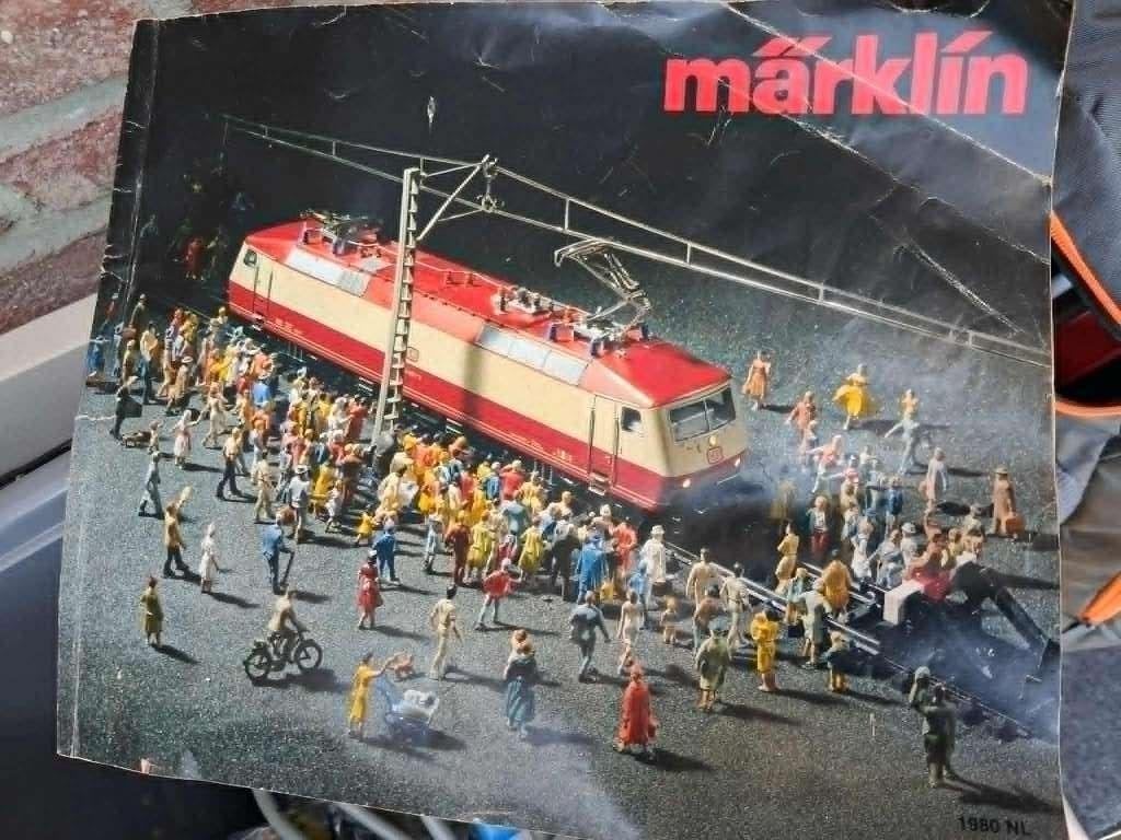 Marklin treinsporen met wagons, gebouwen, Hobby en Vrije tijd, Ophalen of Verzenden, Gebruikt, Treinset