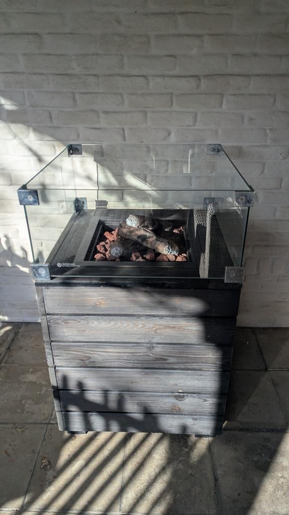 Gashaard buiten met glas bescherming, Ophalen