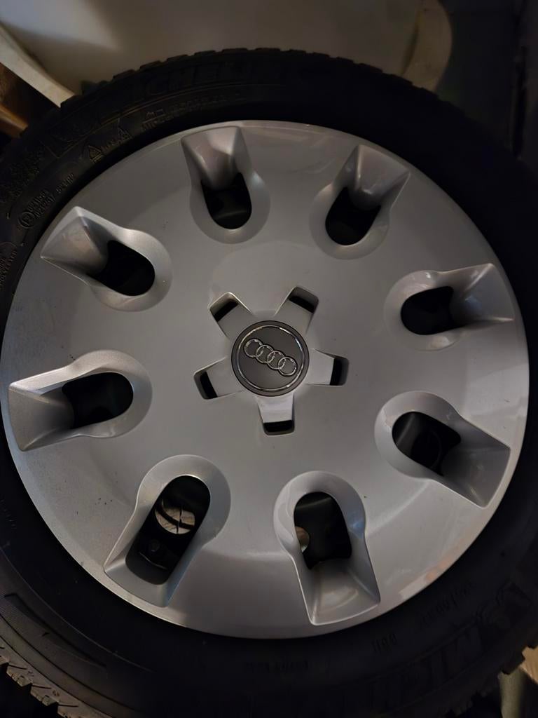 Audi a1 plaatwerkvelgen winterbanden