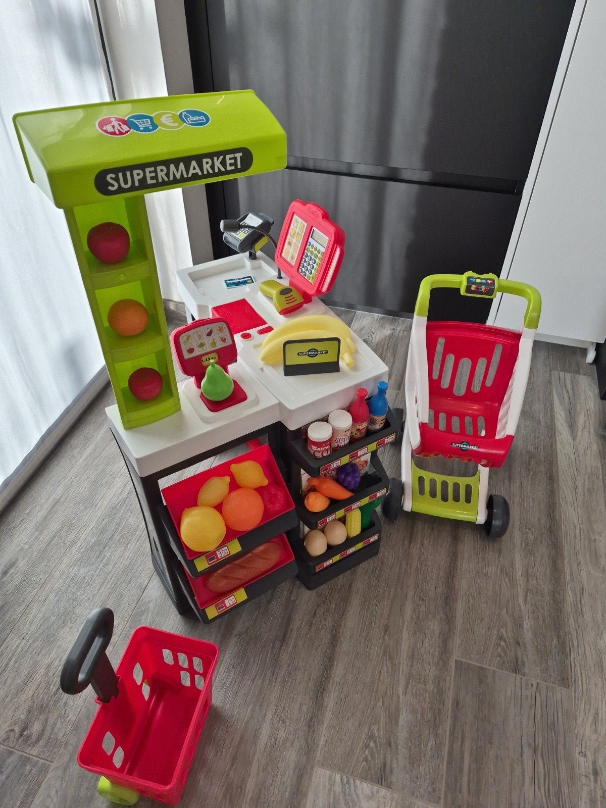 Smoby Super Market Speelgoedwinkeltje met karretje en mandje, Kinderen en Baby's, Ophalen, Gebruikt