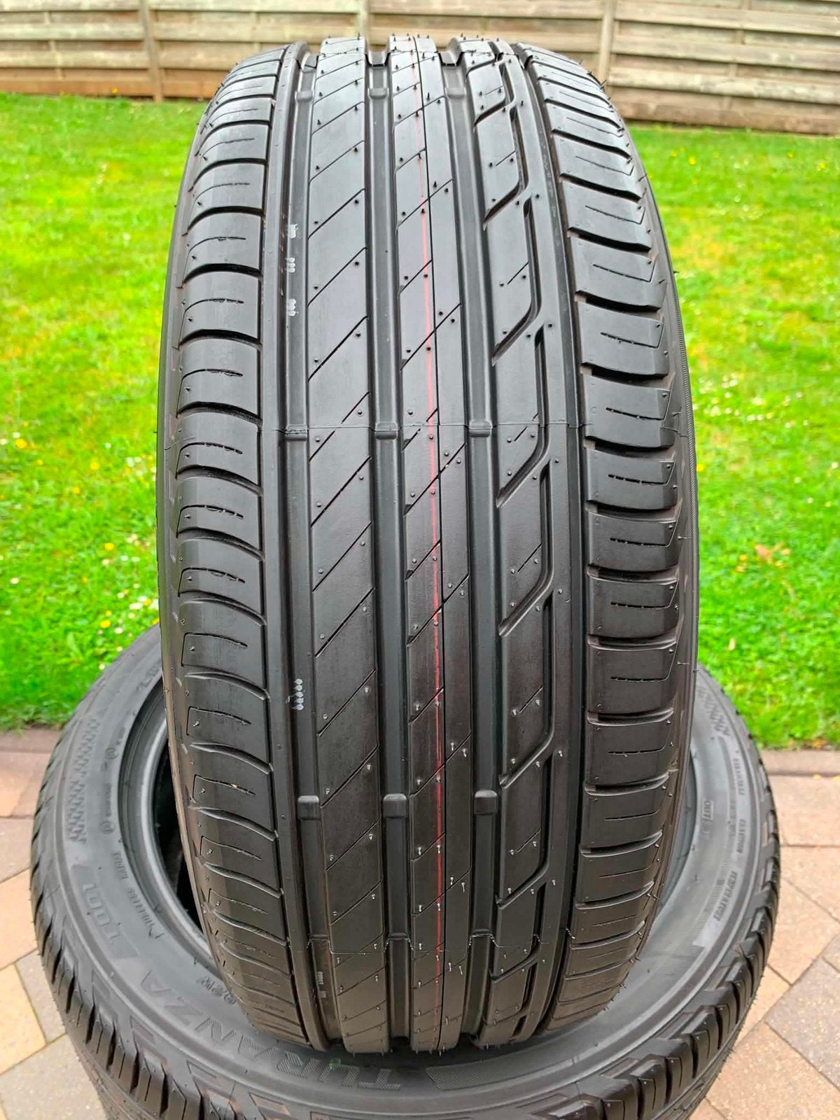 BRIDGESTONE ZOMERBANDEN 215/50/R18 SPLINTERNIEUW, Ophalen, 18 inch, 215 mm, Nieuw