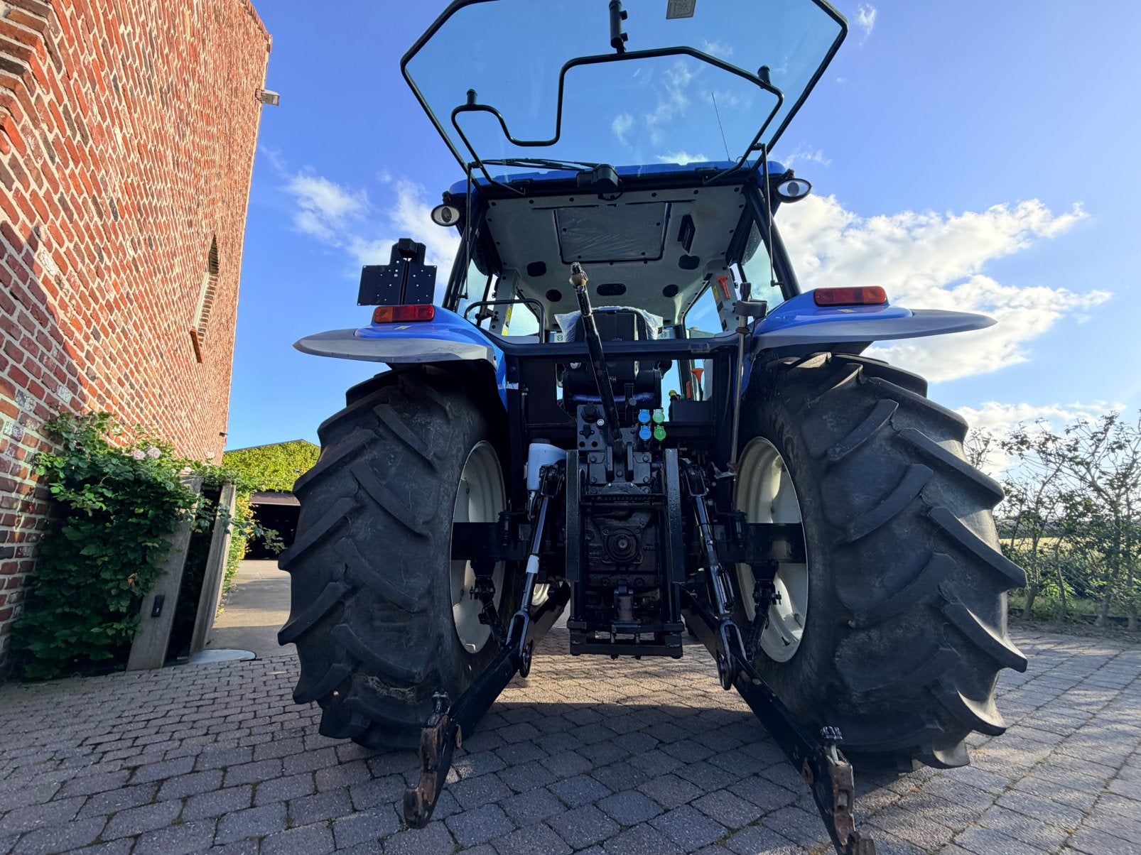 New Holland, Zakelijke goederen, Ophalen, New Holland
