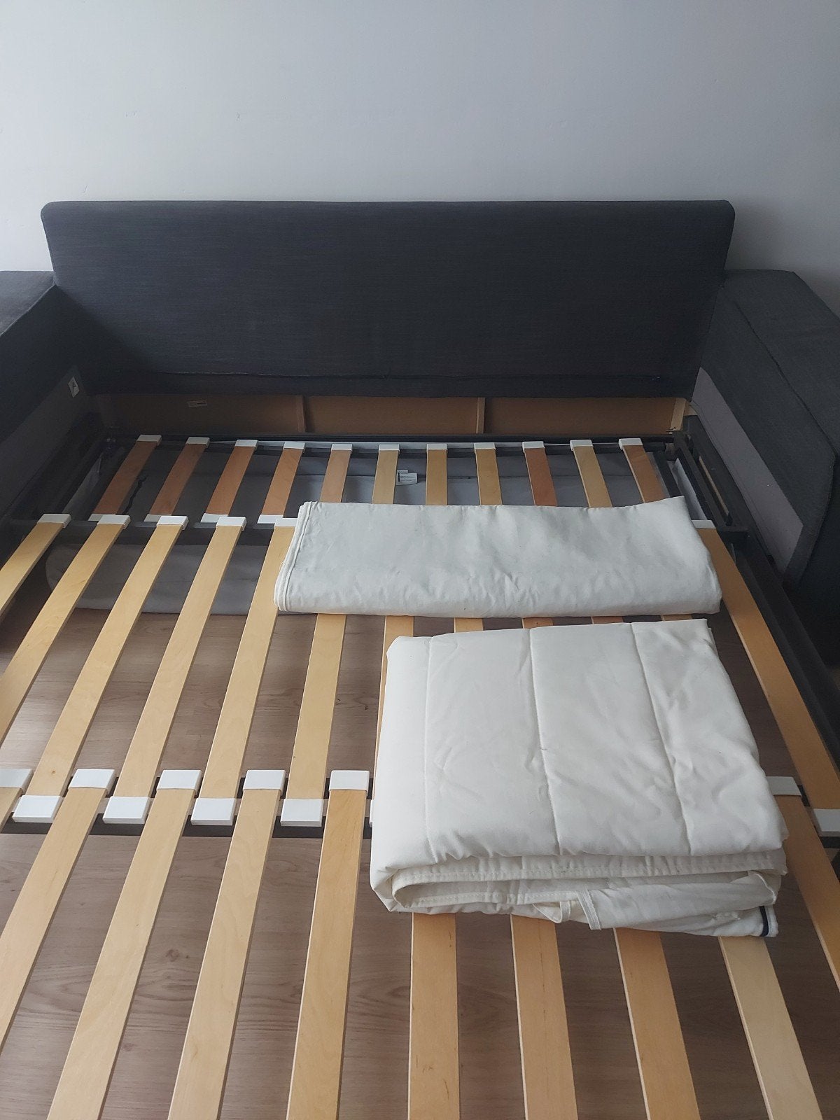 SLAAPBANK MET MATRES 40 EUROS, Ophalen, Gebruikt, Tweepersoons, 140 cm