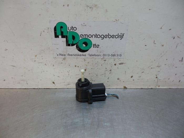 Moteur phare d'un Volkswagen Polo (Polo 99-), Volkswagen, -, 3 mois de garantie, Utilisé