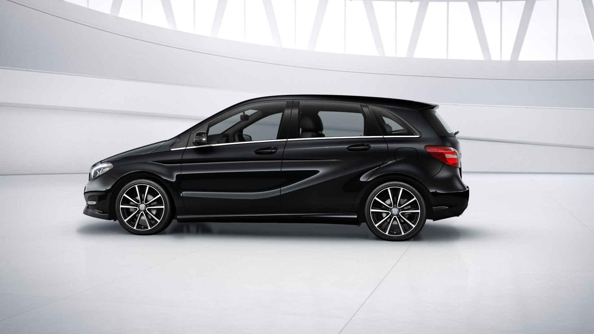 Mercedes-Benz B-Klasse 180 Urban Line | Achteruitrijcamera |, Auto's, Gebruikt, 4 cilinders, Automatische klimaatregeling, Zwart
