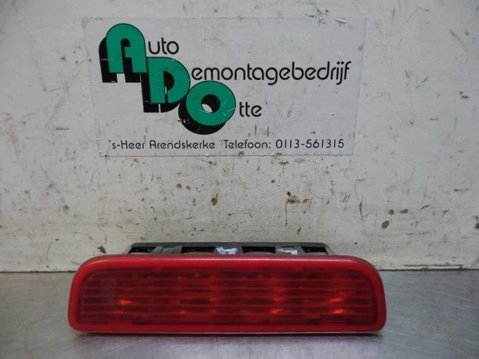 Feu de freinage supplémentaire centre d'un Citroen Nemo, Autos : Pièces & Accessoires, Éclairage, -, Utilisé, -, -