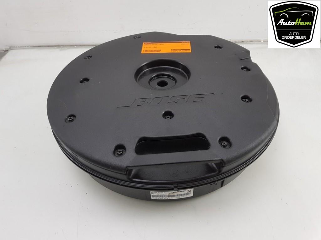 SUBWOOFER Renault Kadjar (RFEH) (01-2015/-) (|281703WS0A|), Dhr. J. Ham, Gebruikt, Renault, Administratie@autoham.nl