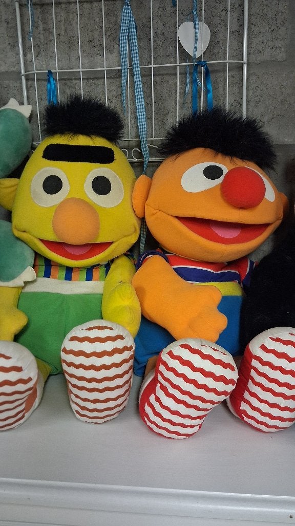 Bert en Ernie grote knuffels, Kinderen en Baby's, Overige merken, Overige typen, Ophalen of Verzenden, Zo goed als nieuw