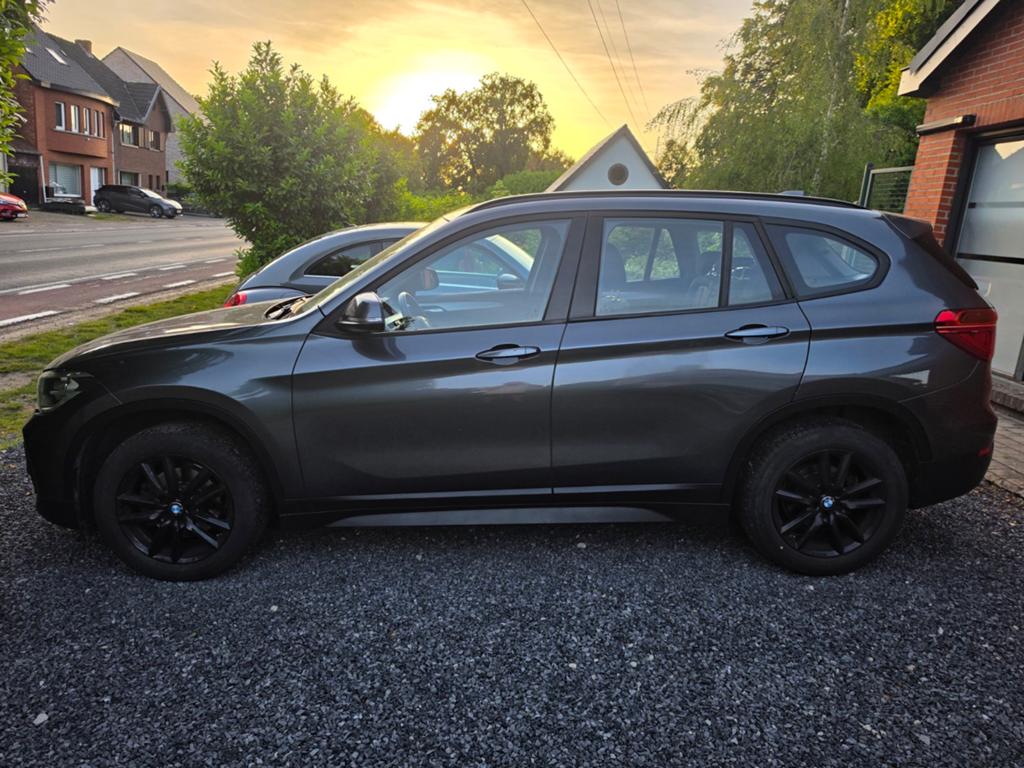 BMW X1 SDrive 18d Van 2019 met 146000 km, Ophalen