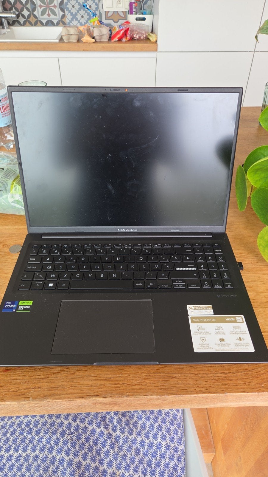 A vendre AsuS K3605VC-N1068W + écran 22 pouces Dell, Asus, 16 pouces, Comme neuf, Enlèvement