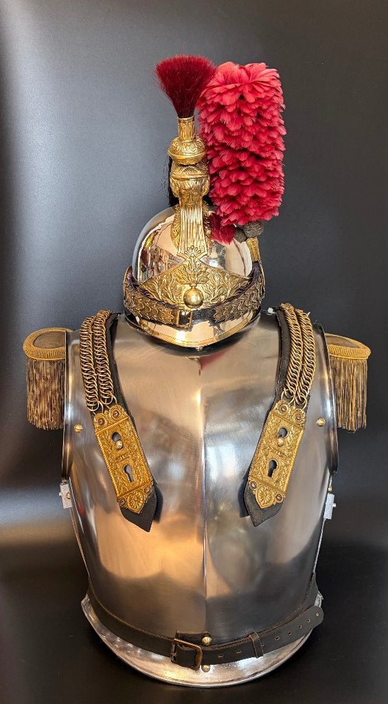 Casque et cuirasse d'officier cuirassier, modèle 1872, Enlèvement ou Envoi, Armée de terre, Casque ou Béret