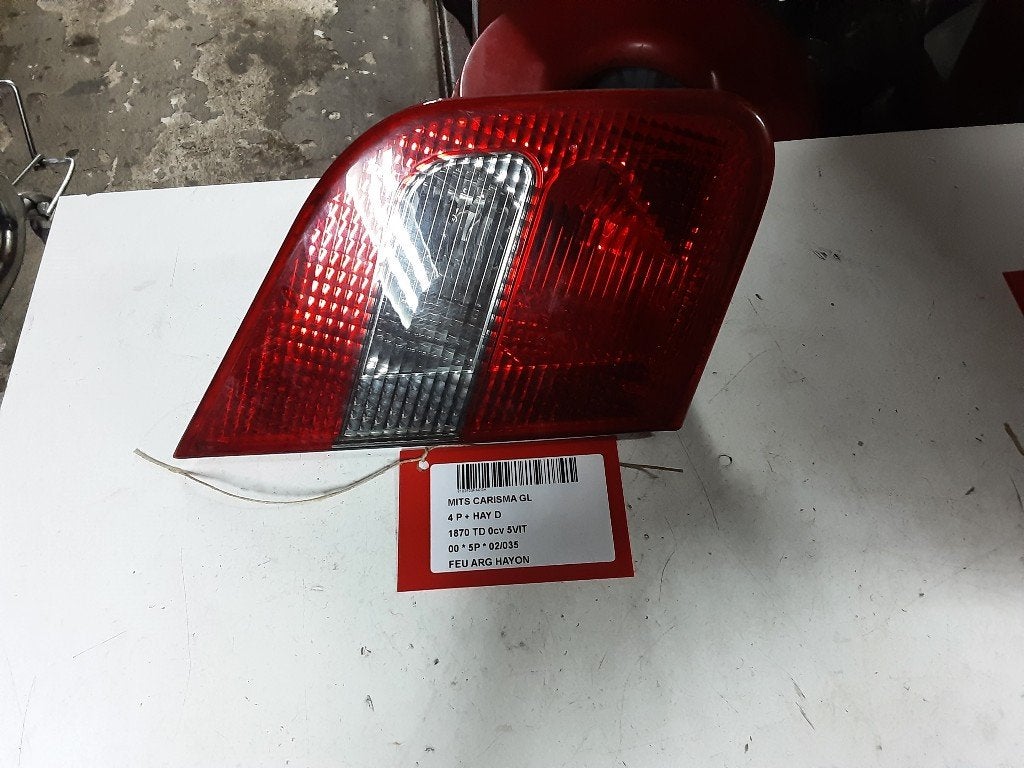 PANNEAU ARRIÈRE GAUCHE AVEC LAMPE Mitsubishi Carisma, Info@mitsubishi-motors.de, MITSUBISHI, Utilisé, Mitsubishi