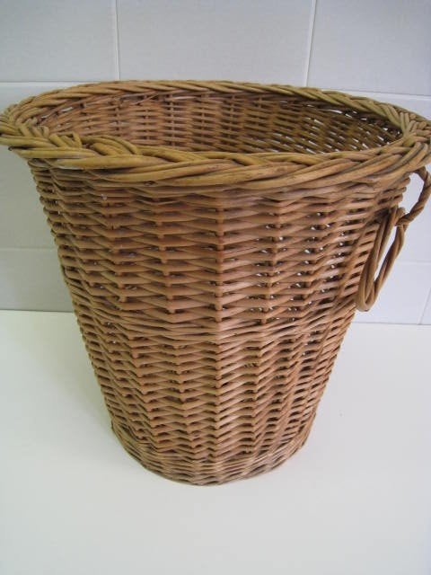 Rieten mand of vuilbakje, H 30cm, in perfekte staat!!, Huis en Inrichting, Woonaccessoires | Schalen en Manden, Ophalen, Mand