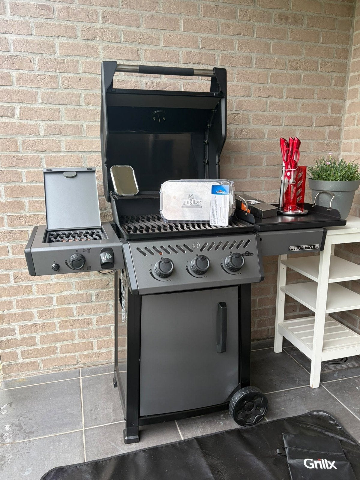 Napoleon gas Bbq, Ophalen, Zo goed als nieuw, Napoleon
