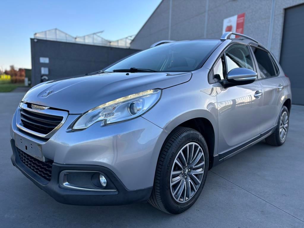 Peugeot 2008 1.6 e-HDi 93PK / NAVI / AIRCO / CRUISE /, Auto's, Euro 5, Stof, Zwart, 4 cilinders