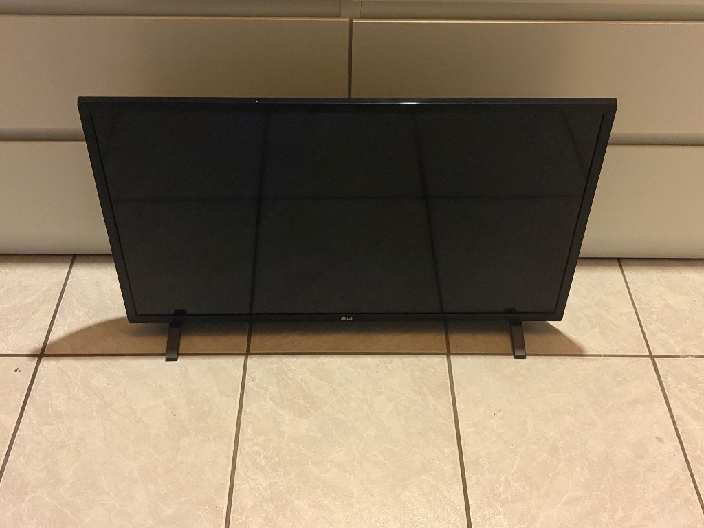 LG smart tv 32 inch, LED, 50 Hz, Enlèvement, Full HD (1080p)