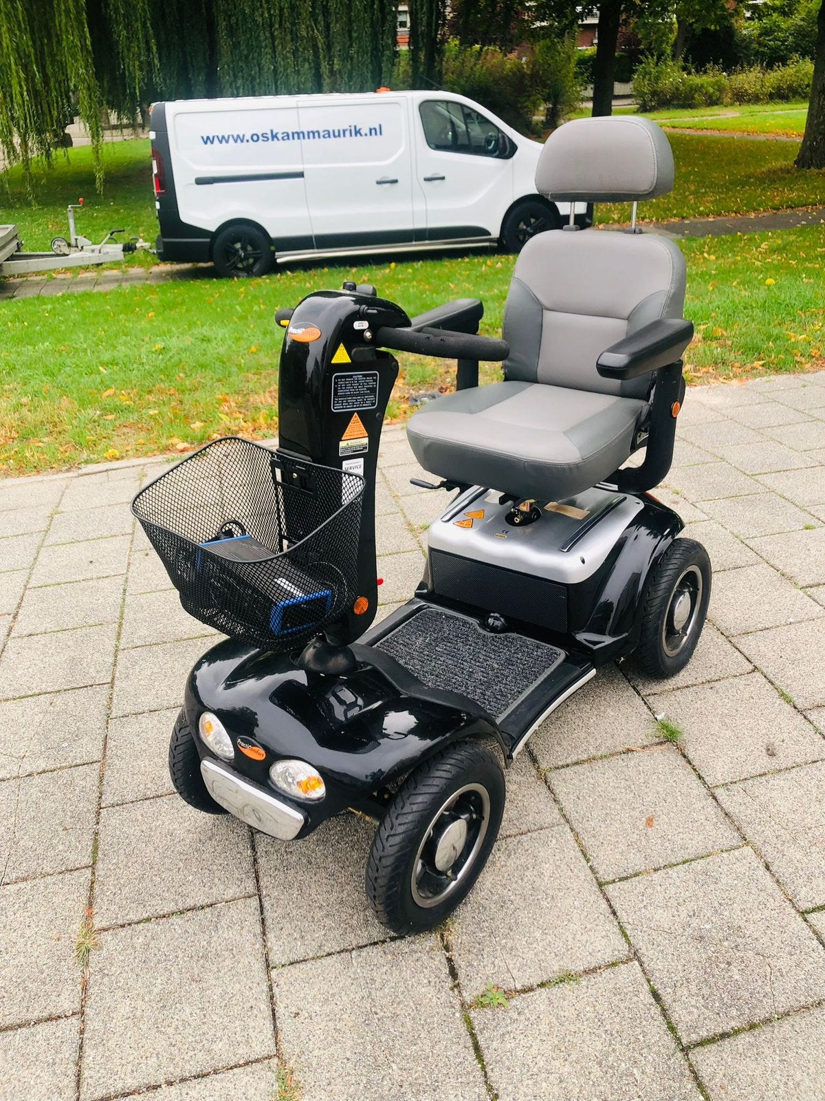 Vrij nieuwe robuuste scootmobiel 4wiel. Volledig geveerd, Diversen, Ophalen, Zo goed als nieuw