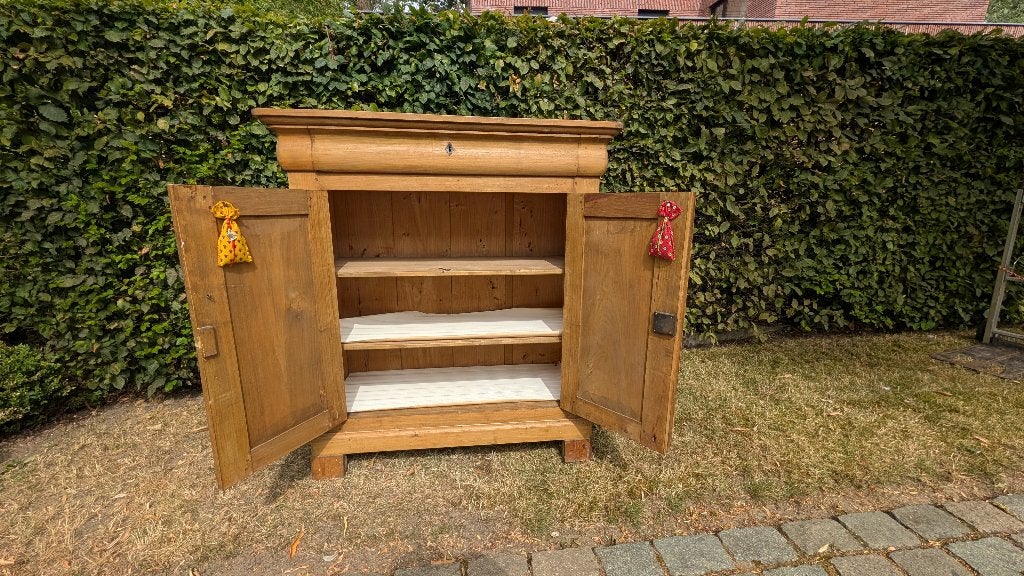 Vintage dressoir in grenenhout, Huis en Inrichting, Ophalen, Gebruikt, Grenenhout