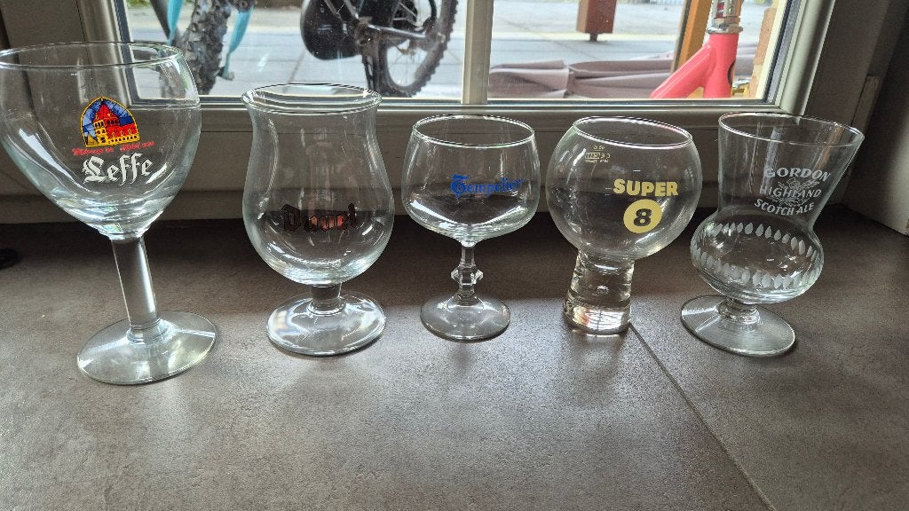 Bierglazen: Leffe, Duvel, Tempelier, Super 8, Gordon Highlan, Huis en Inrichting, Ophalen, Gebruikt