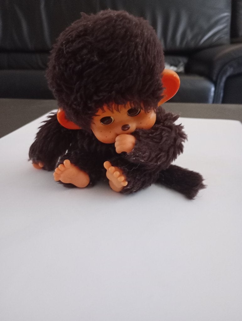 Bruin monchhichi aapje - TOHO Japan - +-20cm, Ophalen of Verzenden, Gebruikt