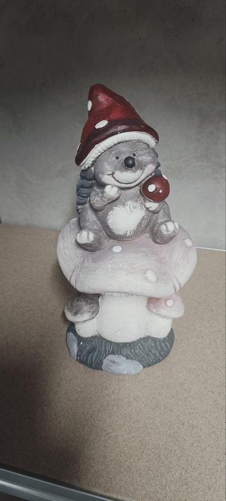 Egel op paddestoel, Enlèvement