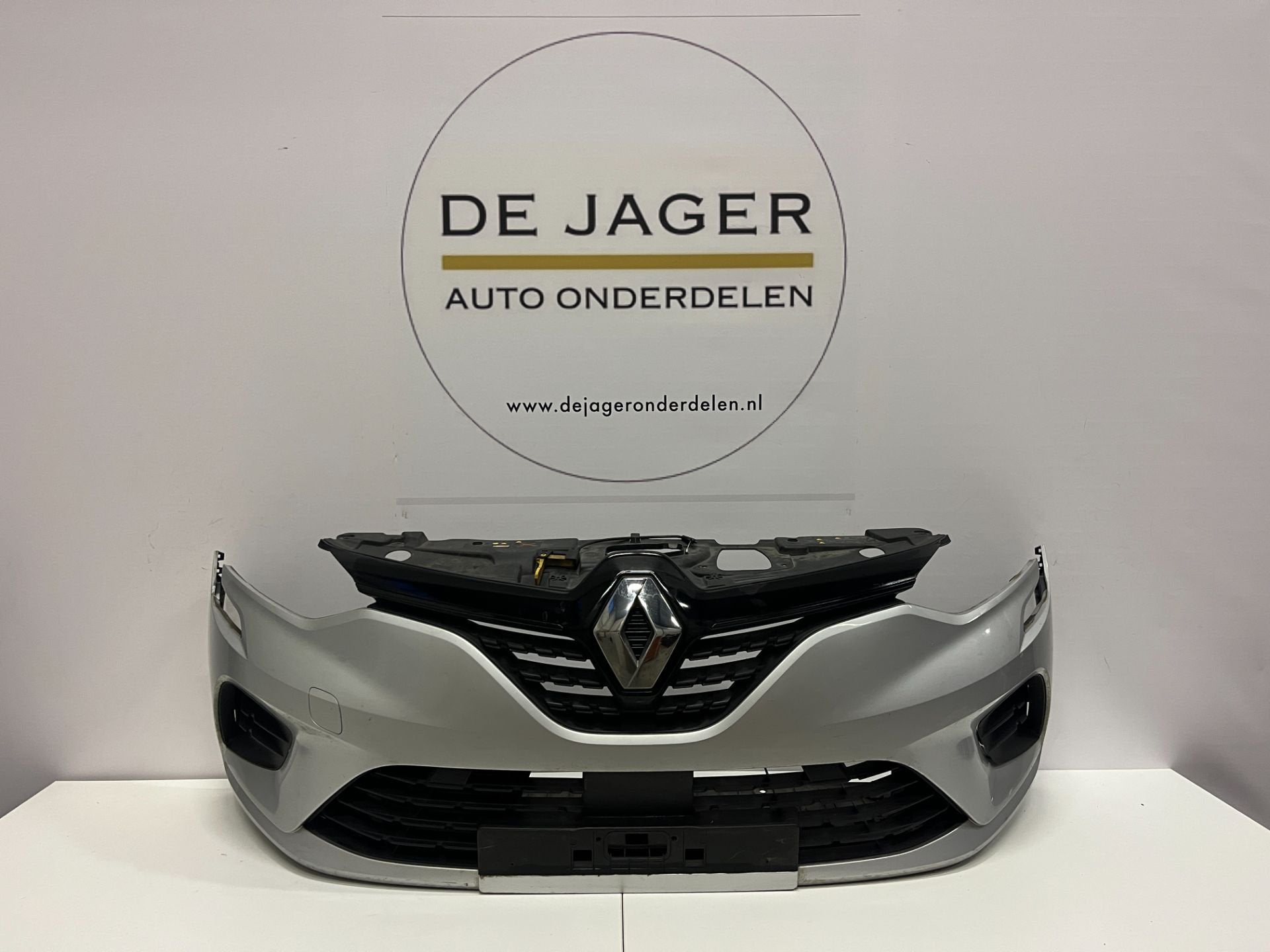 RENAULT CLIO 5 V PARE-CHOCS AVANT COMPLET 2019- 620228351R, Renault Group, Contact.group@renault.com, Pare-chocs, Renault