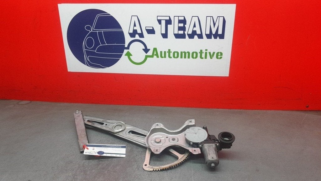 VITRE MECANISME AVANT DROIT Toyota Yaris II (P9), Kundenbetreuung@toyota.de, Toyota, Utilisé, Toyota-Allee 2
50858  Köln, DE