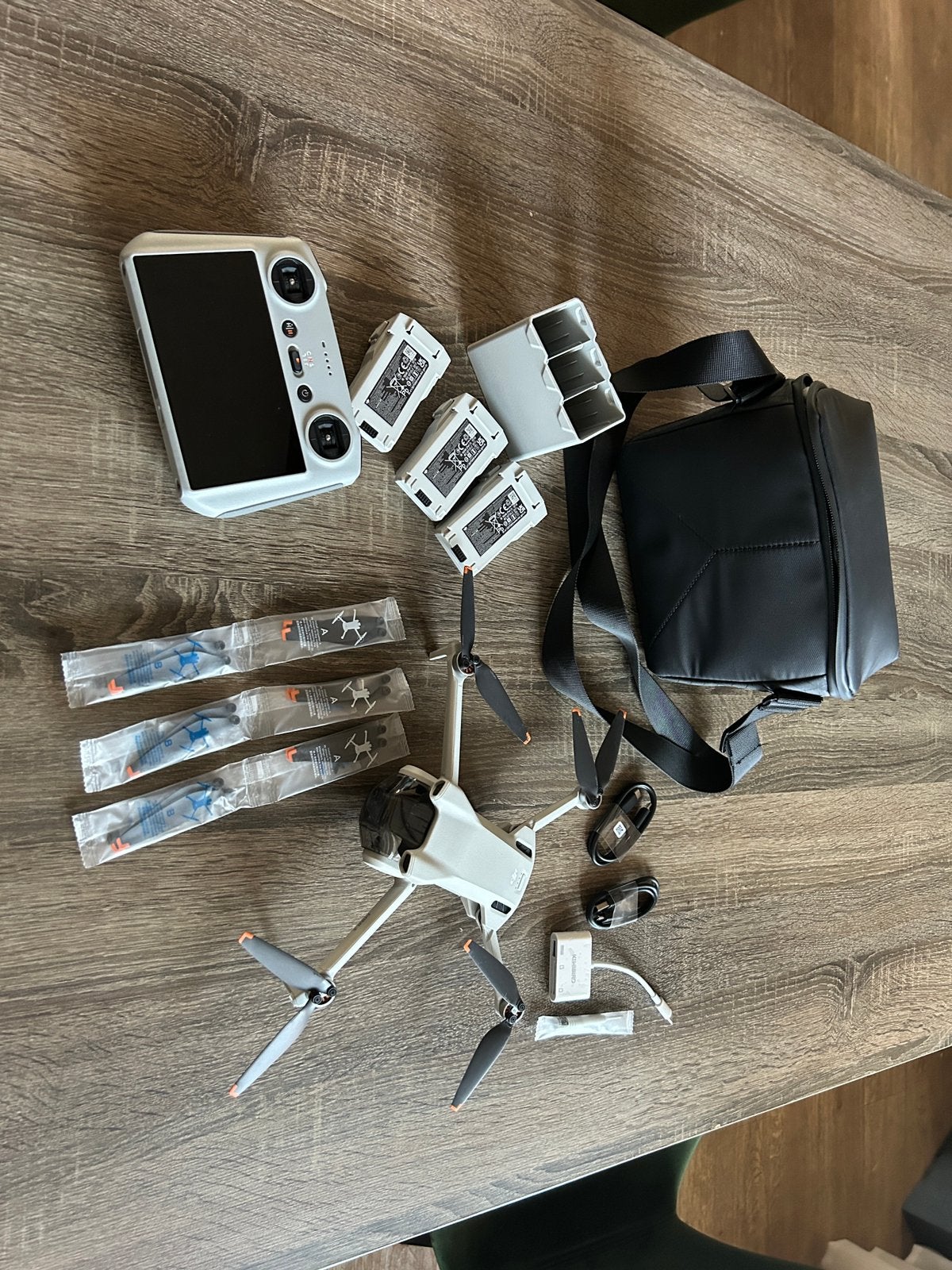 DJI Mini 3 Pro Fly More Combo met RC-controller, Ophalen of Verzenden, Zo goed als nieuw, DJI, Topkwaliteit