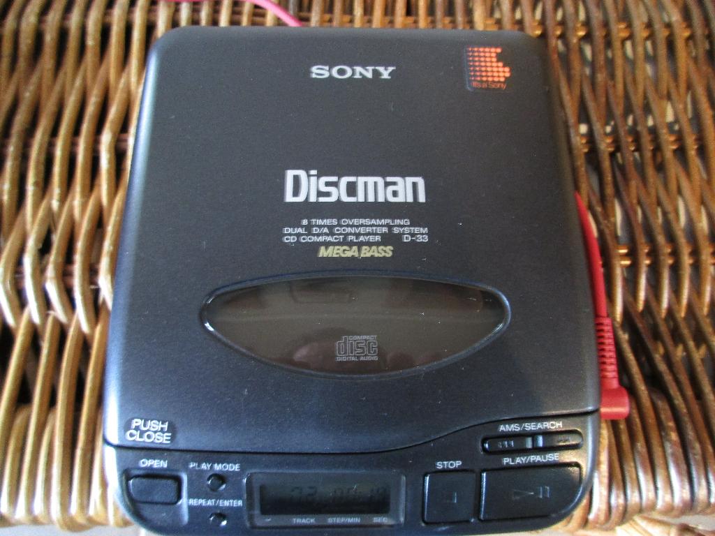 discman SONY D-33 JAPAN, Enlèvement ou Envoi, Discman