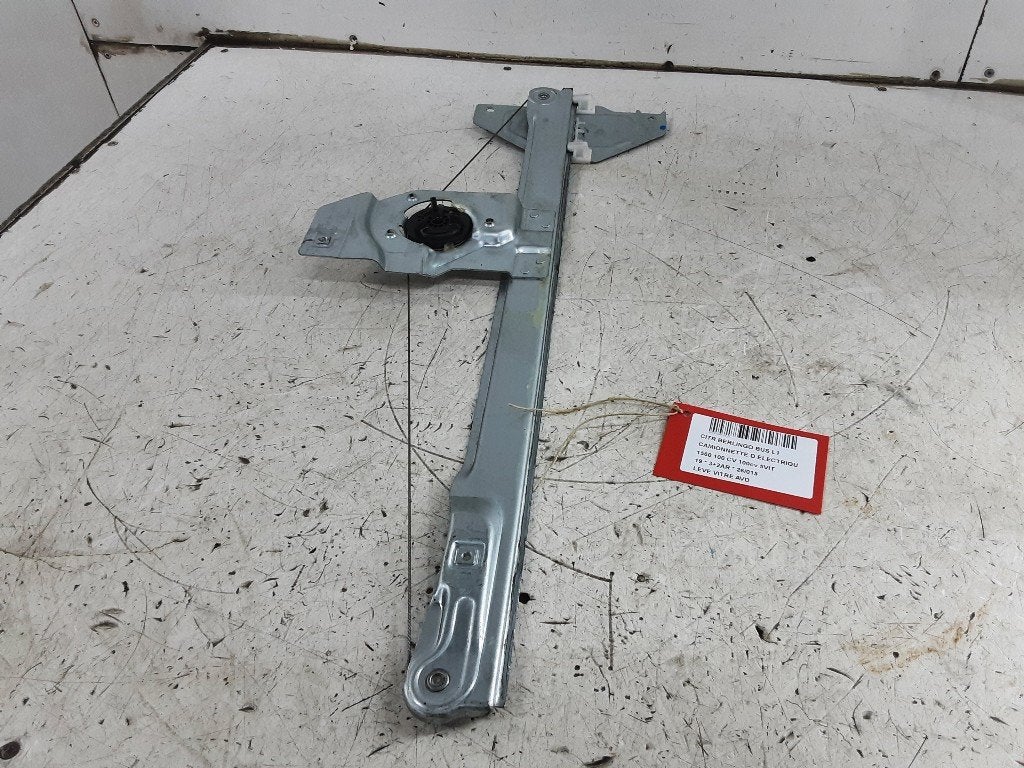 VITRE MECANISME AVANT DROIT Citroën Berlingo (9680557880), Autos : Pièces & Accessoires, Citroën, Mevr. I. Hauben, Utilisé, Rue de l'Espoir 34 34
4030  GRIVEGNÉE, BE