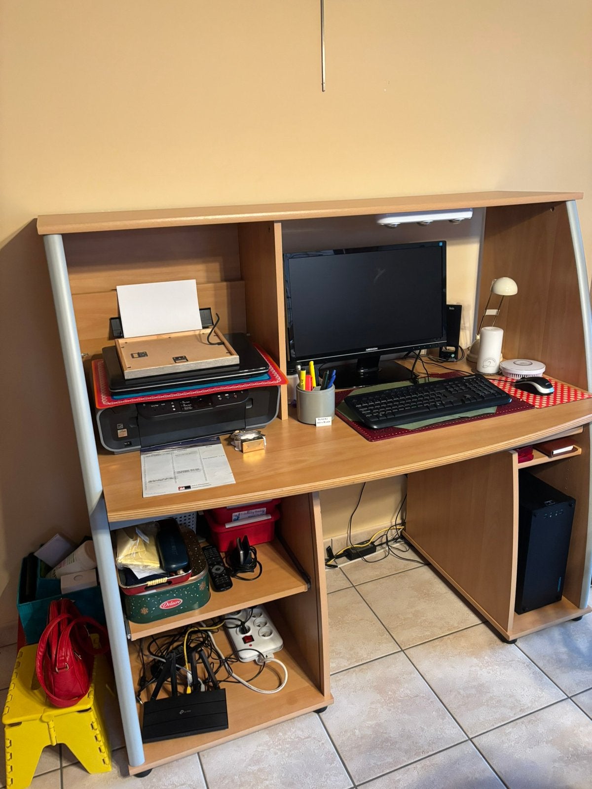 Mobilier informatique et chaise de bureau, Enlèvement, Comme neuf