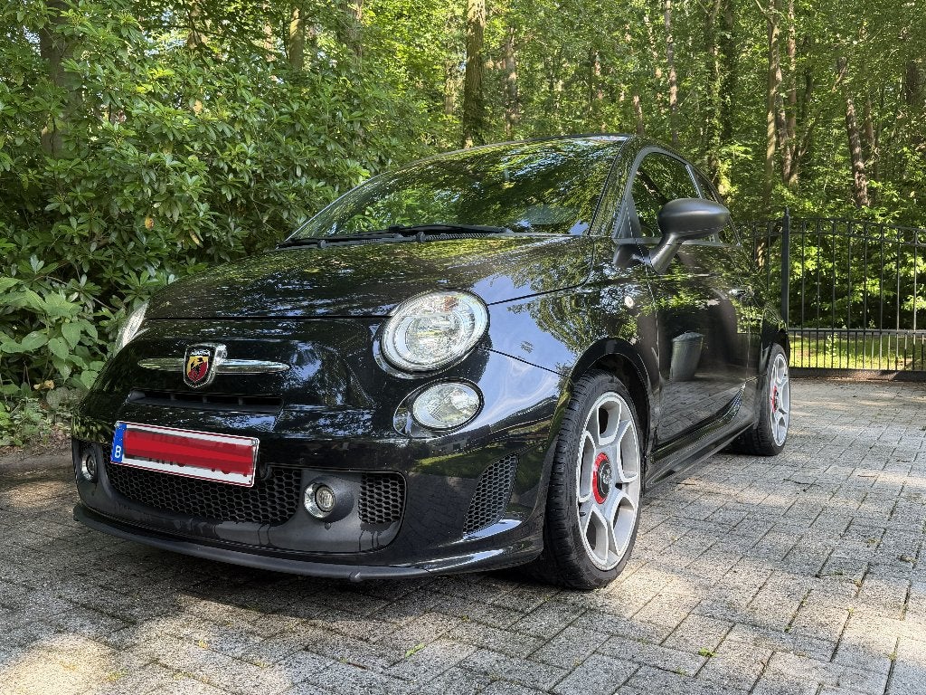 Abarth 595C, Auto's, Voorwielaandrijving, 4 zetels, Zwart, 4 cilinders