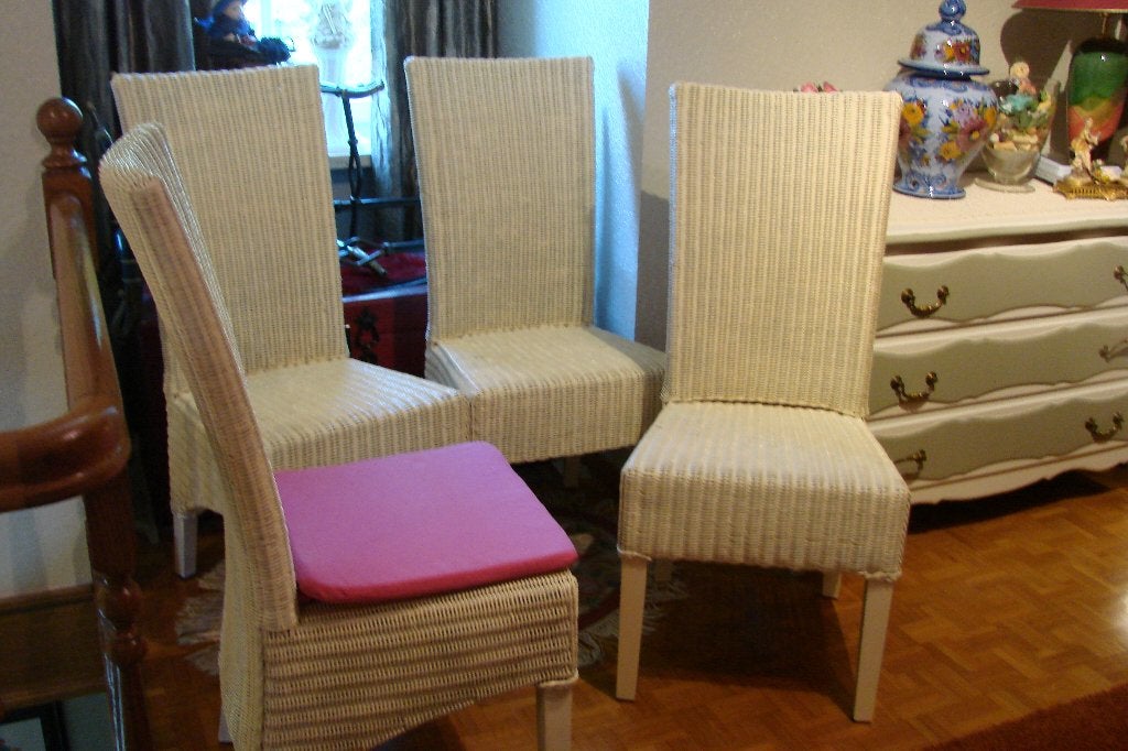 4 witte stoelen: rotan, Tuin en Terras, Ophalen, Zo goed als nieuw, Rotan